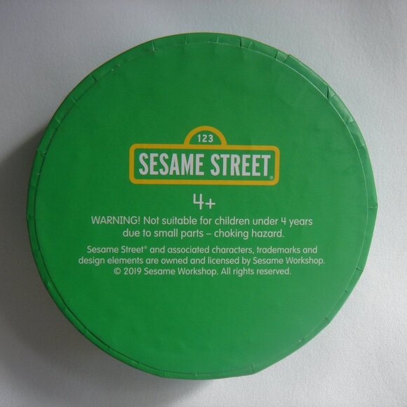 ERSTWILDER SESAME STREET ZOE BROOCH LIMITED EDITION SOLD OUT NIB KAWAII JEWELRY - Picture 7 of 8